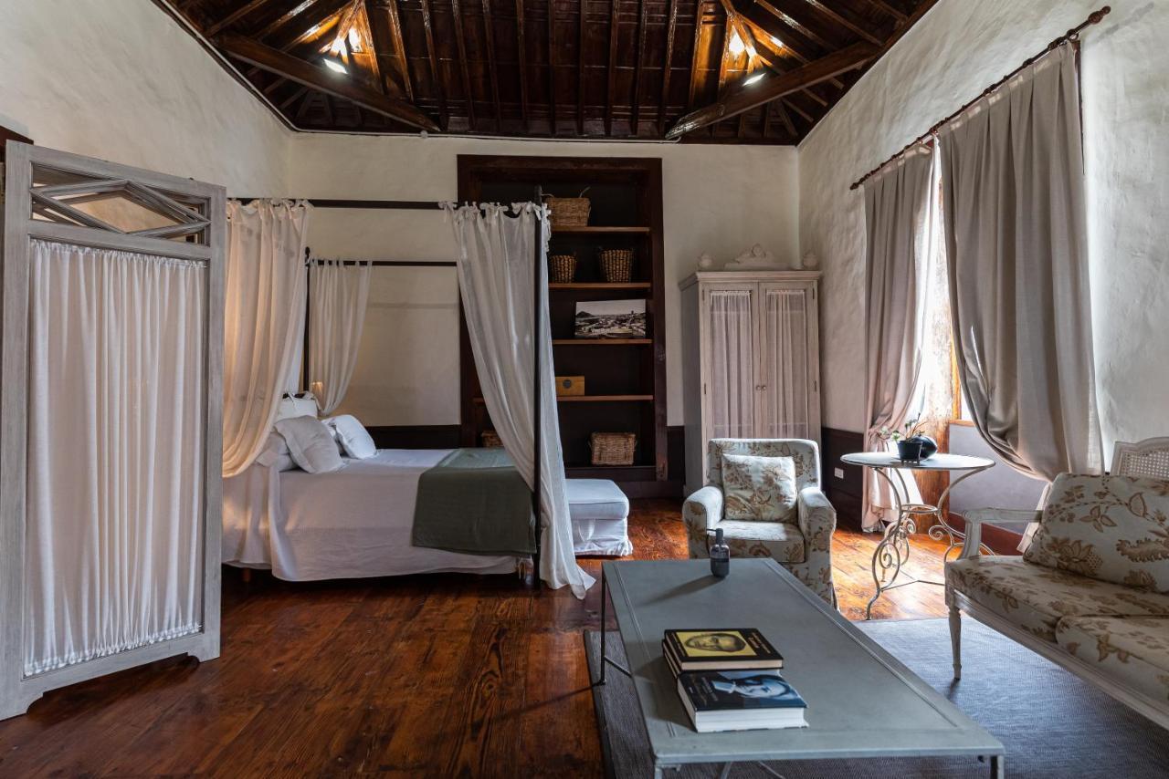 גרצ'יקו Isla Baja Suites מראה חיצוני תמונה