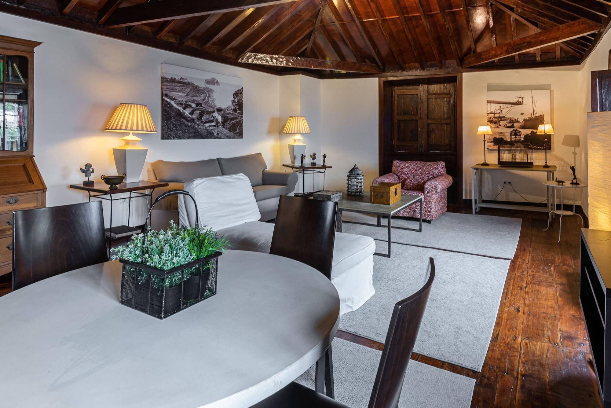 גרצ'יקו Isla Baja Suites מראה חיצוני תמונה
