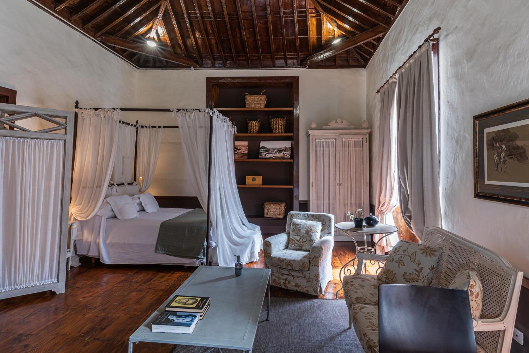 גרצ'יקו Isla Baja Suites מראה חיצוני תמונה